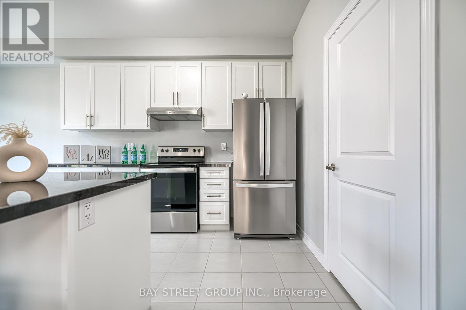 32 Jessica Antonella Street, Markham, Ontario  L6C 3K3 - Photo 17 - N12290100