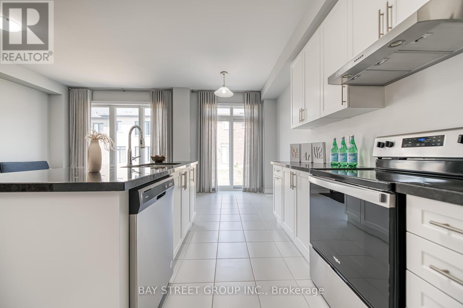 32 Jessica Antonella Street, Markham, Ontario  L6C 3K3 - Photo 18 - N12290100