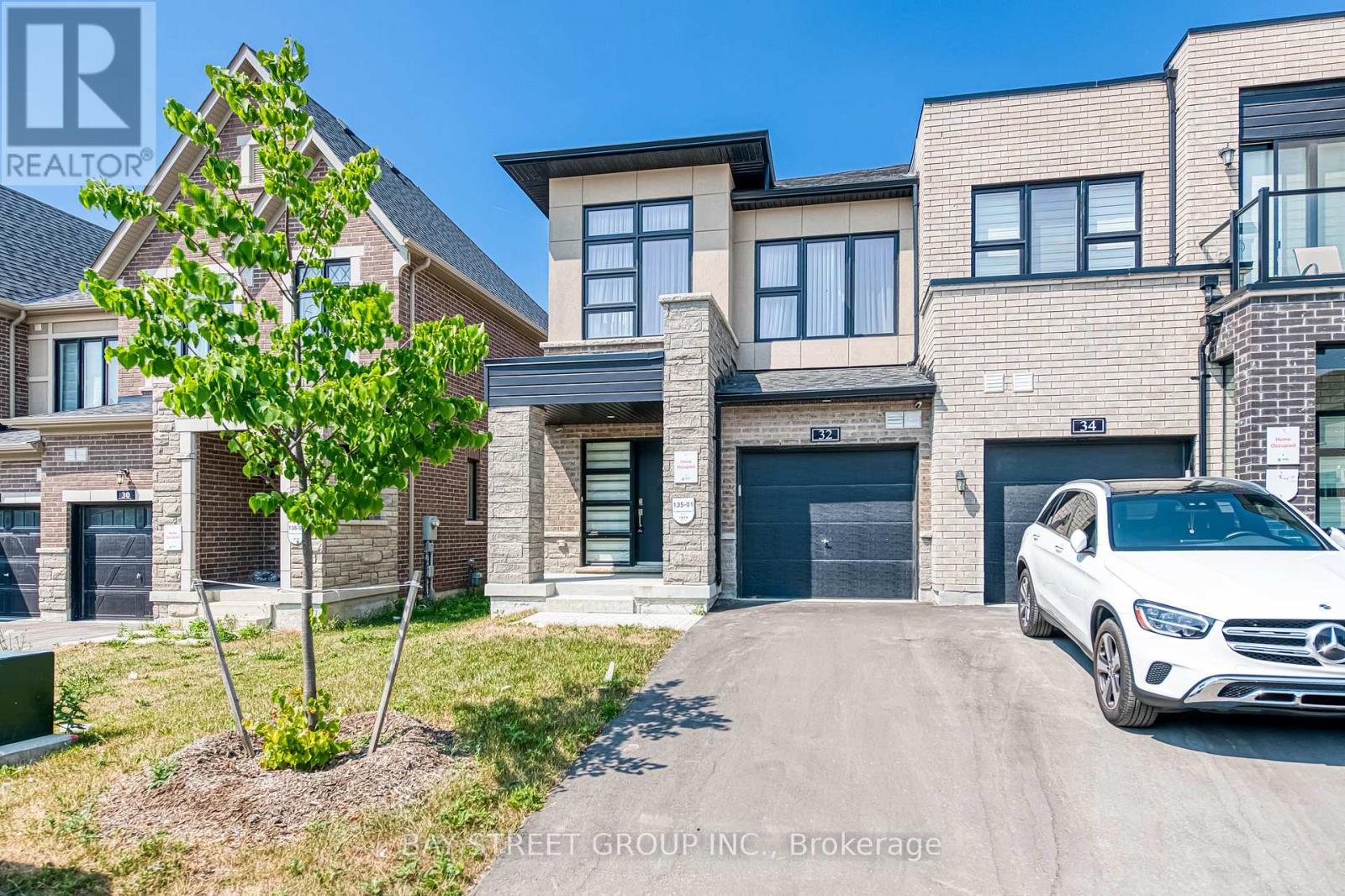 Property at 32 JESSICA ANTONELLA STREET image 2