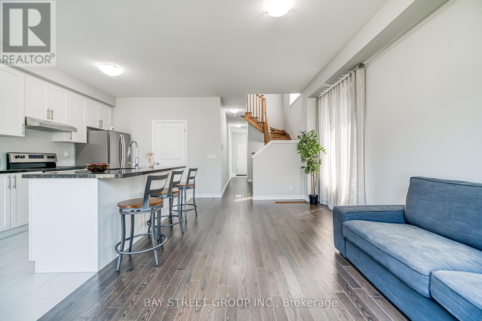 32 Jessica Antonella Street, Markham, Ontario  L6C 3K3 - Photo 8 - N12290100