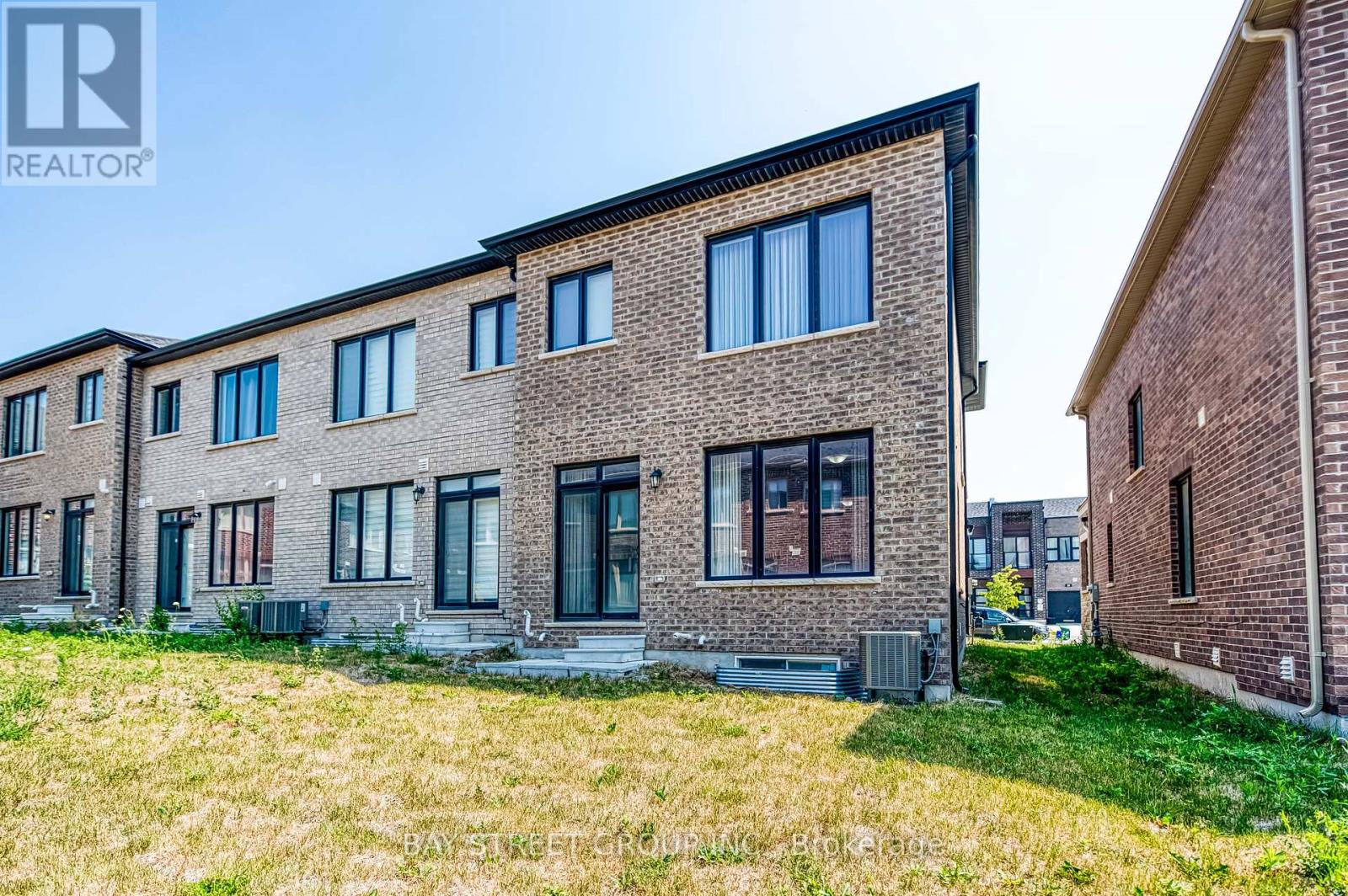 32 Jessica Antonella Street, Markham, Ontario  L6C 3K3 - Photo 43 - N12290100