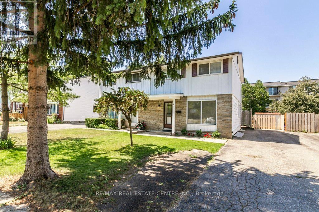 65 Balfour Crescent, Kitchener, Ontario  N2C 1Z6 - Photo 2 - X12290324