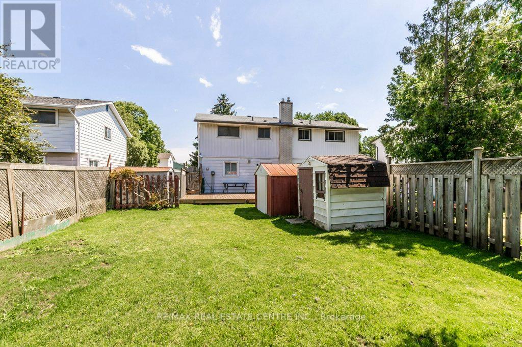 65 Balfour Crescent, Kitchener, Ontario  N2C 1Z6 - Photo 28 - X12290324
