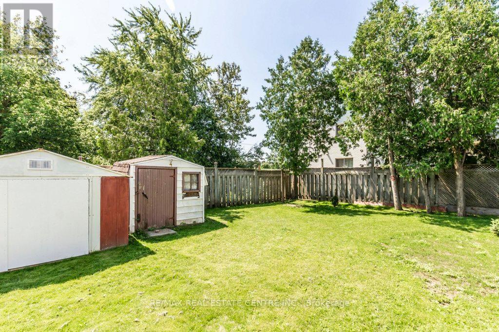 65 Balfour Crescent, Kitchener, Ontario  N2C 1Z6 - Photo 30 - X12290324