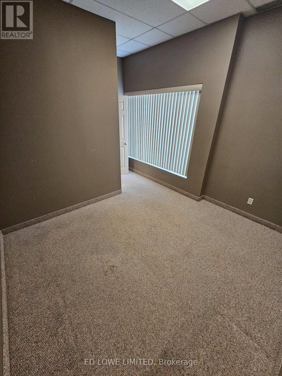 1406 - 64 Cedar Pointe Drive, Barrie, Ontario  L4N 5R7 - Photo 2 - S11939297