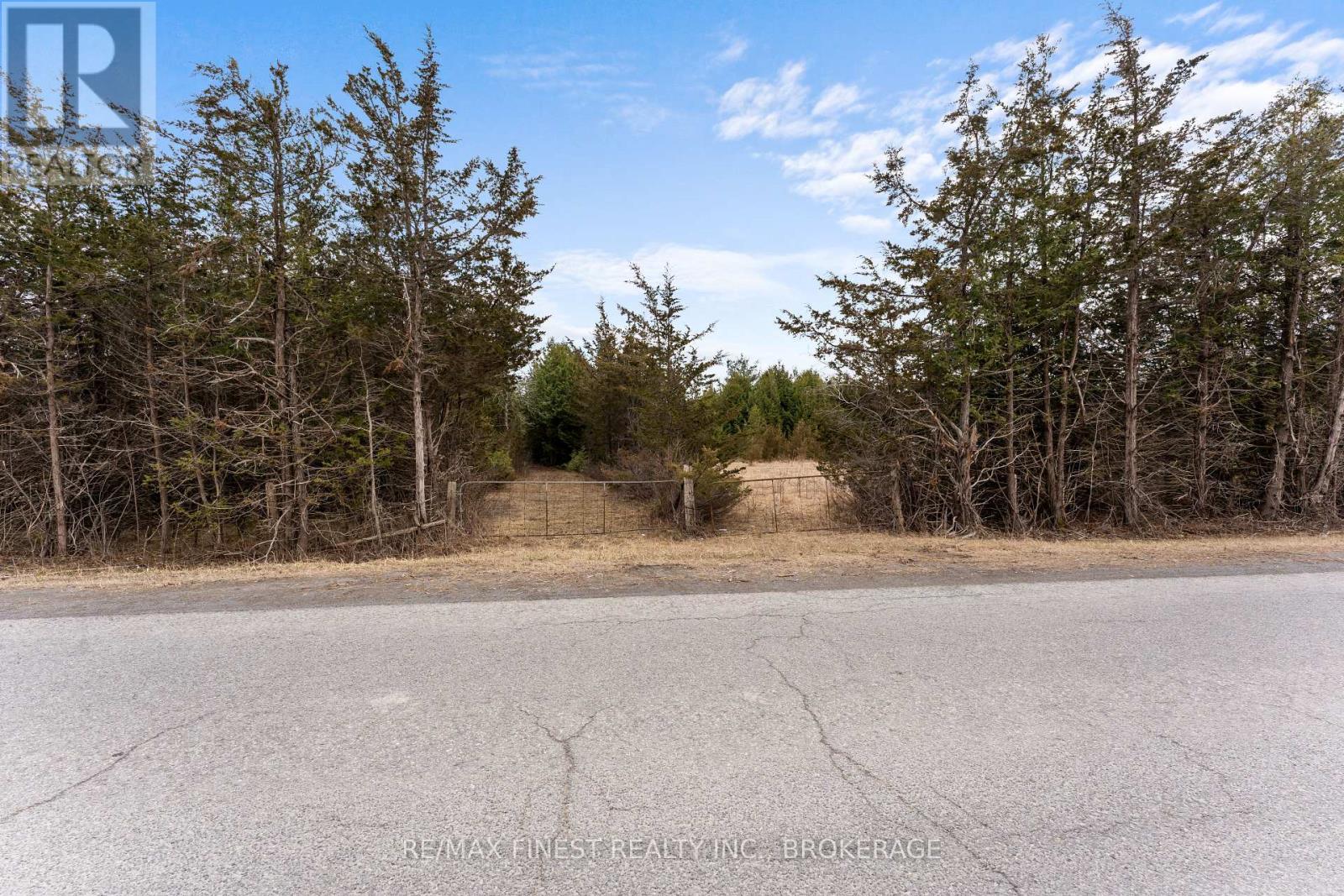 Property at 210 BEECHWOOD ROAD image 3