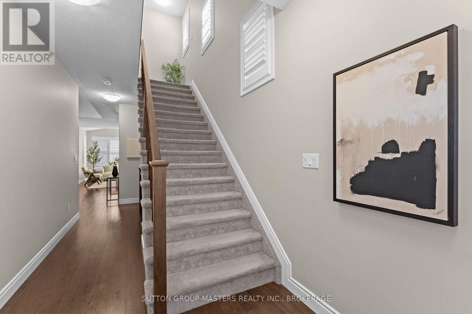 Property at 408 BETH CRESCENT image 3