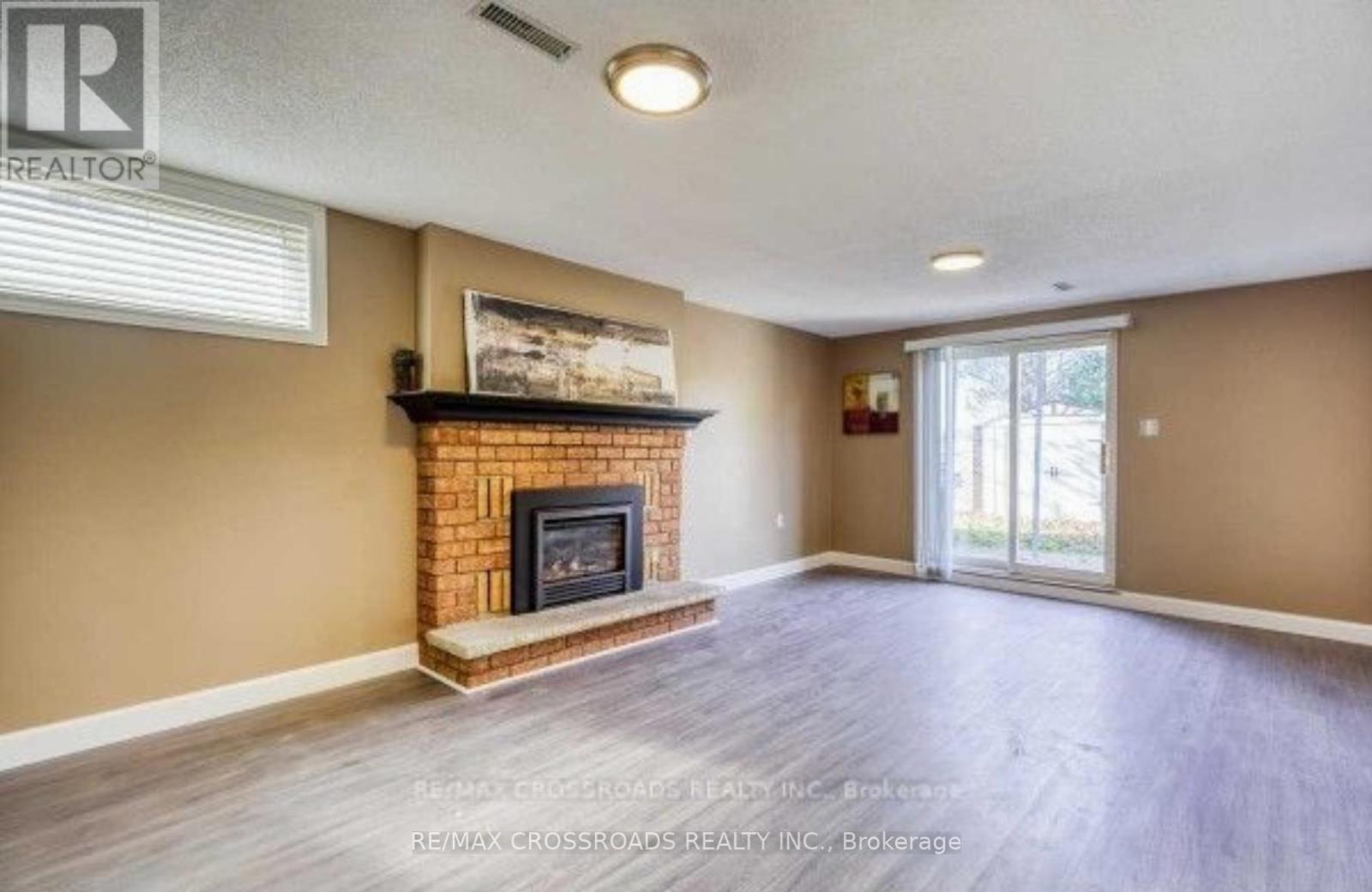 304 ORSI AVENUE, Bradford West Gwillimbury, Ontario