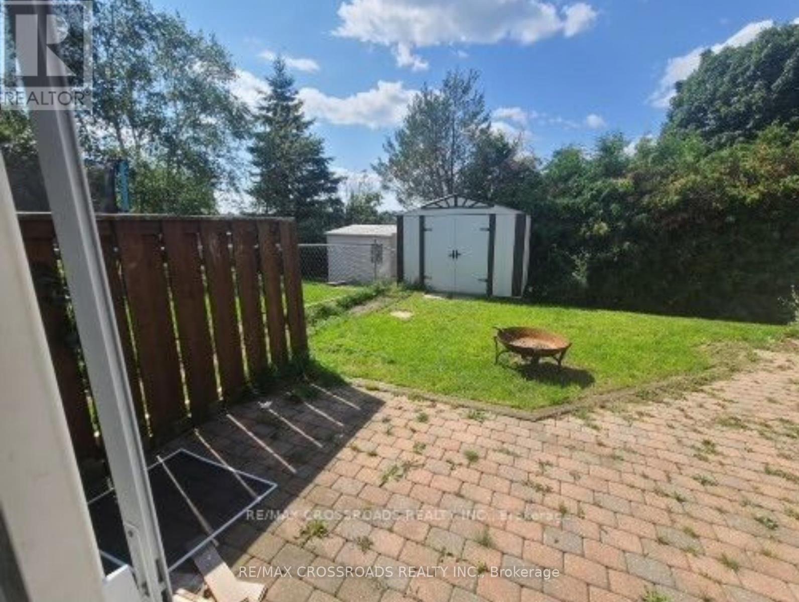 304 Orsi Avenue, Bradford West Gwillimbury, Ontario  L3Z 1B7 - Photo 7 - N12290382