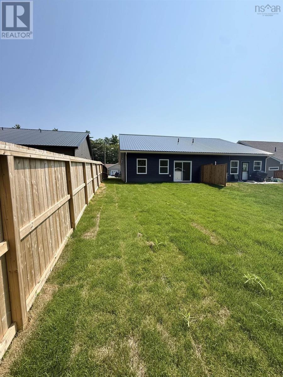 Property at 499 Glen Allan Drive image 3