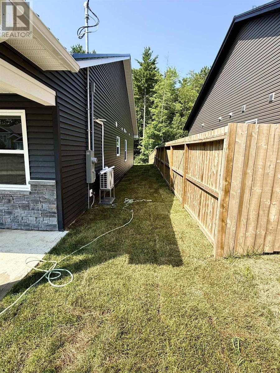 Property at 499 Glen Allan Drive image 4