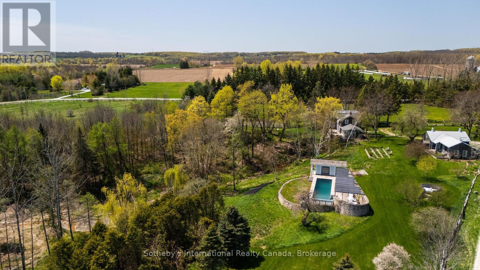 47014 Old Mail Road, Grey Highlands, Ontario  N4L 1W7 - Photo 43 - X12150434