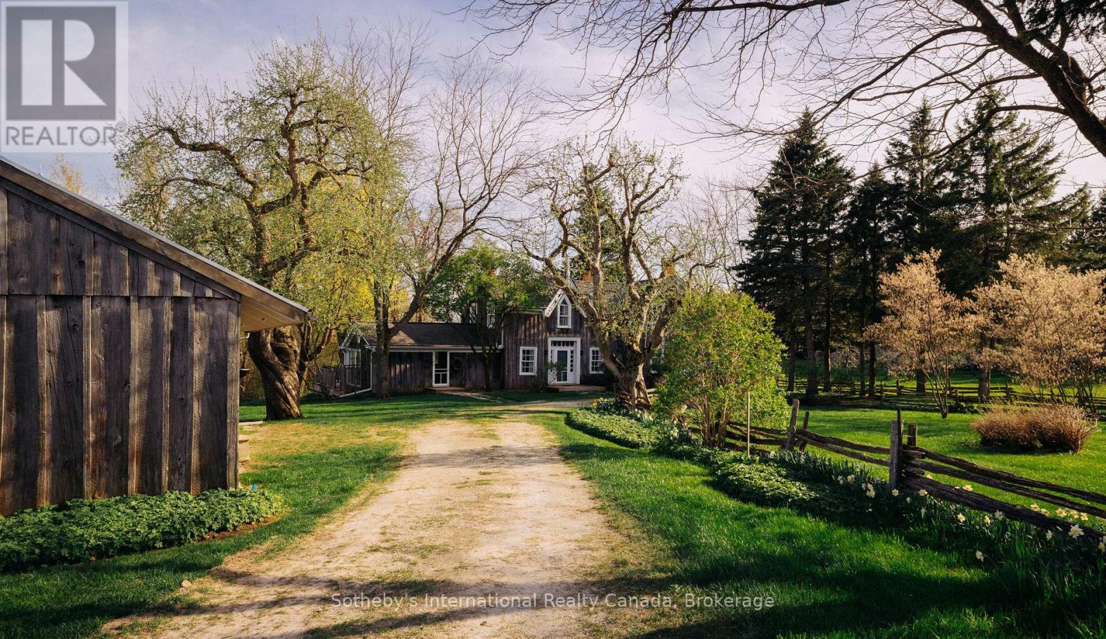 47014 Old Mail Road, Grey Highlands, Ontario  N4L 1W7 - Photo 49 - X12150434
