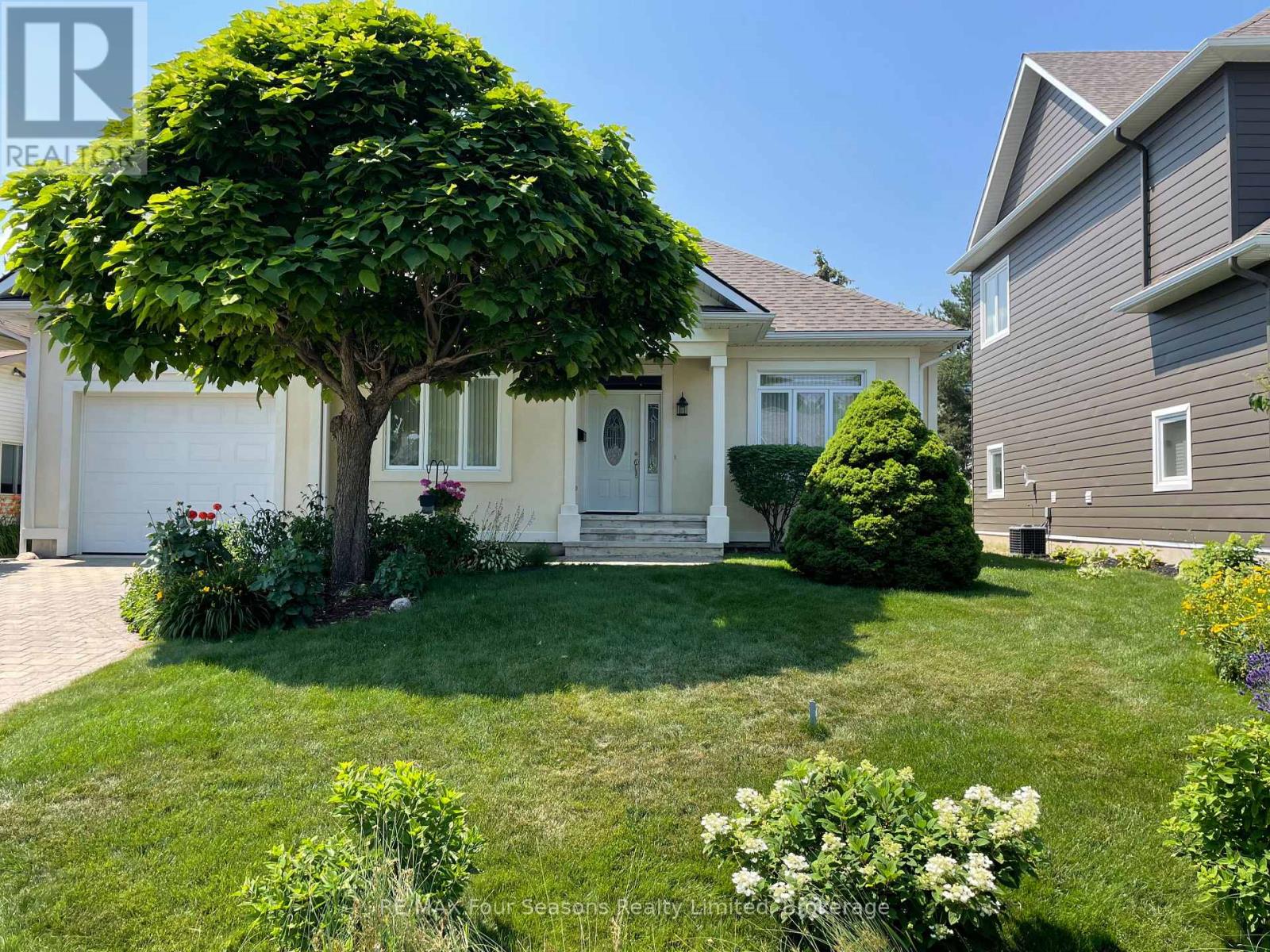 150 Brooker Boulevard, Blue Mountains, Ontario  L9Y 0M2 - Photo 49 - X12286265