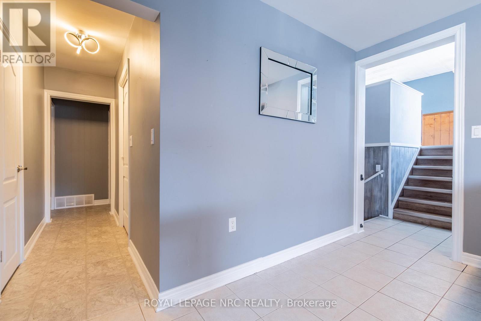 100 Knoll Street, Port Colborne, Ontario  L3K 5A9 - Photo 17 - X12290550