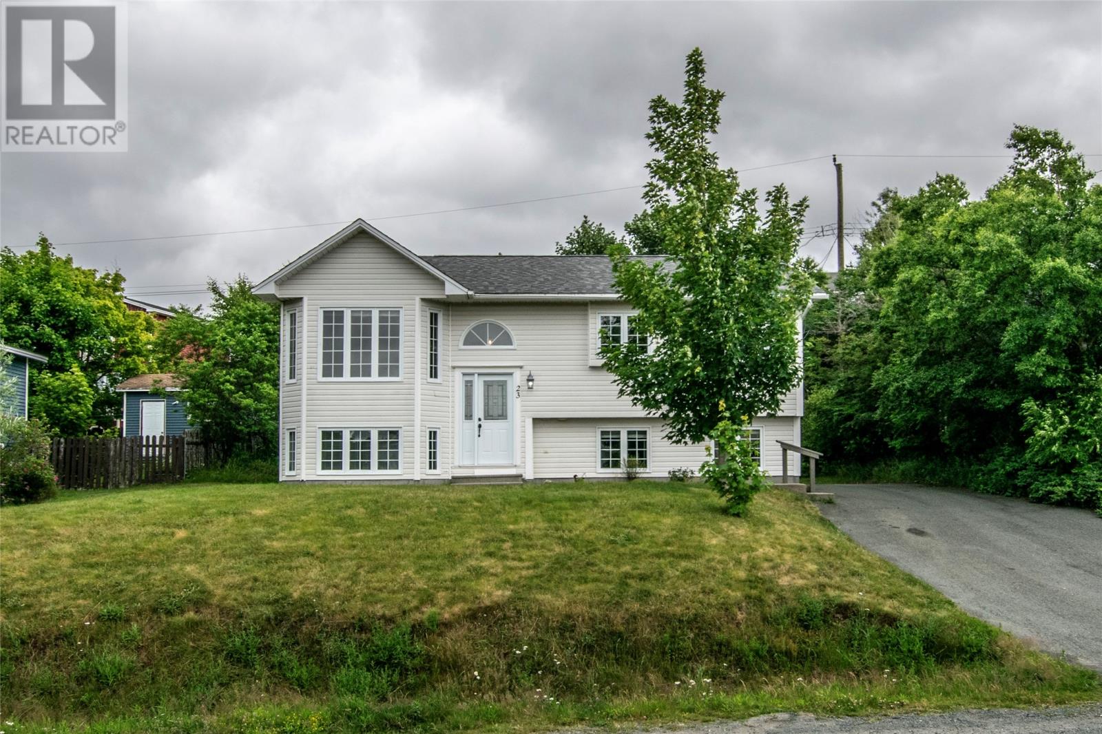 Property at 23 Sweetenwater Crescent image 1
