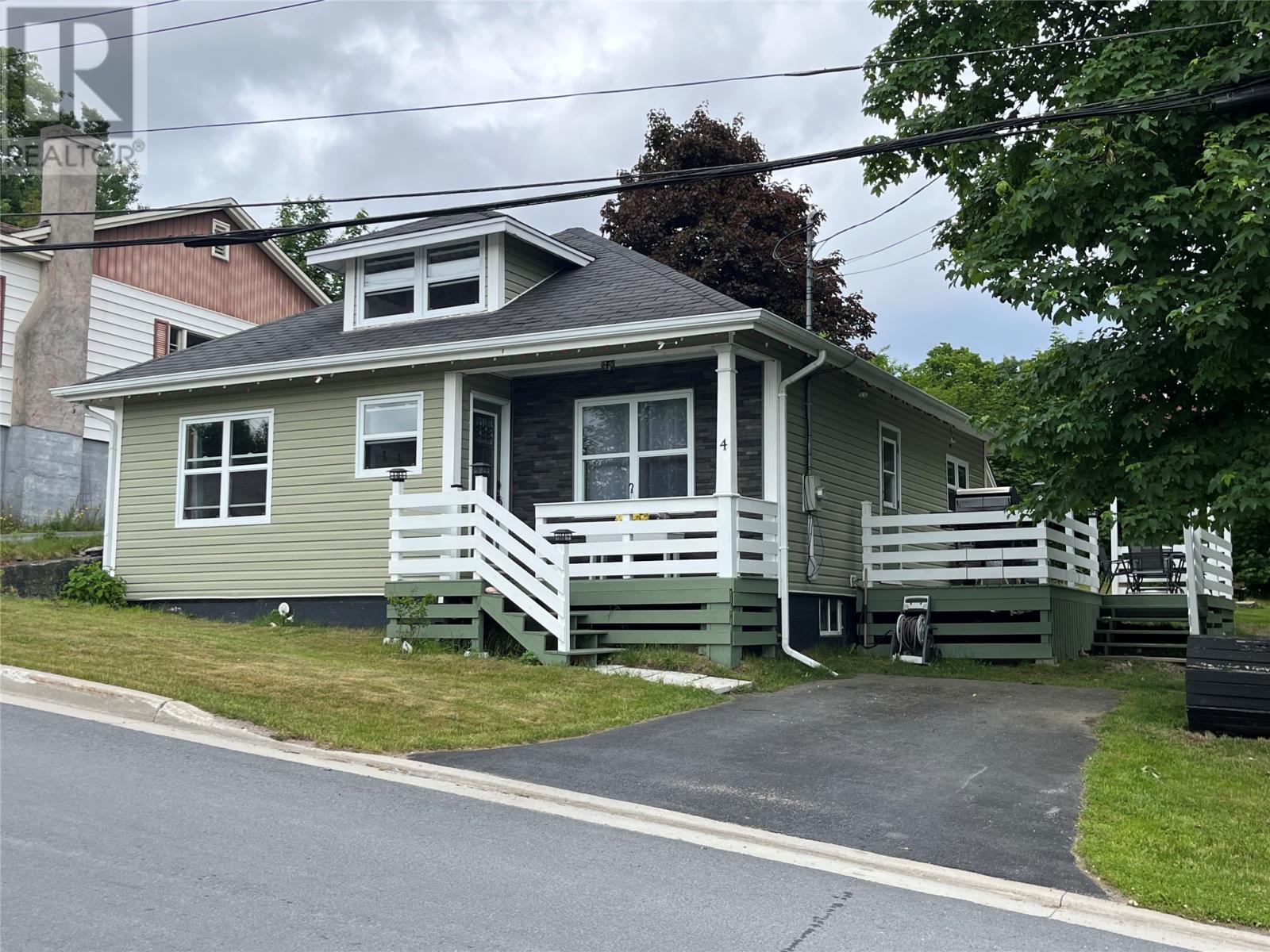 4 Bond Street, Carbonear, Newfoundland & Labrador  A1Y 1A9 - Photo 1 - 1287940