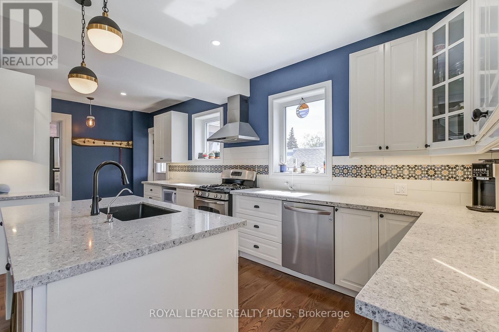 166 William Street, Brant (Brantford Twp), Ontario  N3T 3L3 - Photo 12 - X12290399