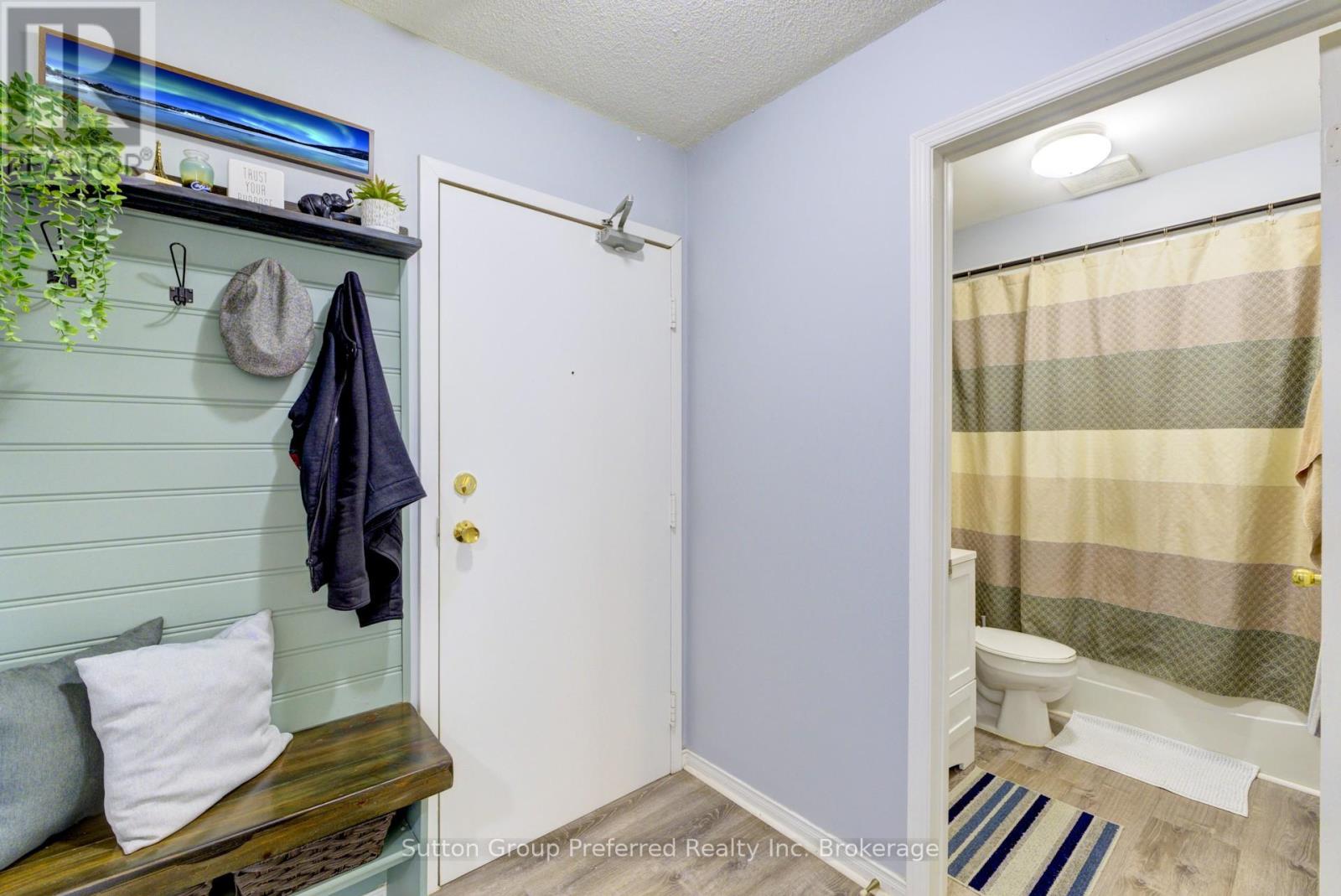 35 - 64 Hiawatha Road, Woodstock, Ontario  N4T 1P4 - Photo 8 - X12290625