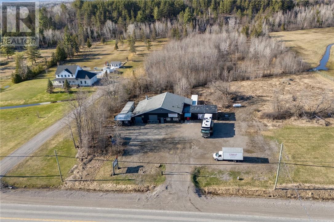 2858 Highway 144 E, Chelmsford, Ontario  P0M 1L0 - Photo 2 - 2123521