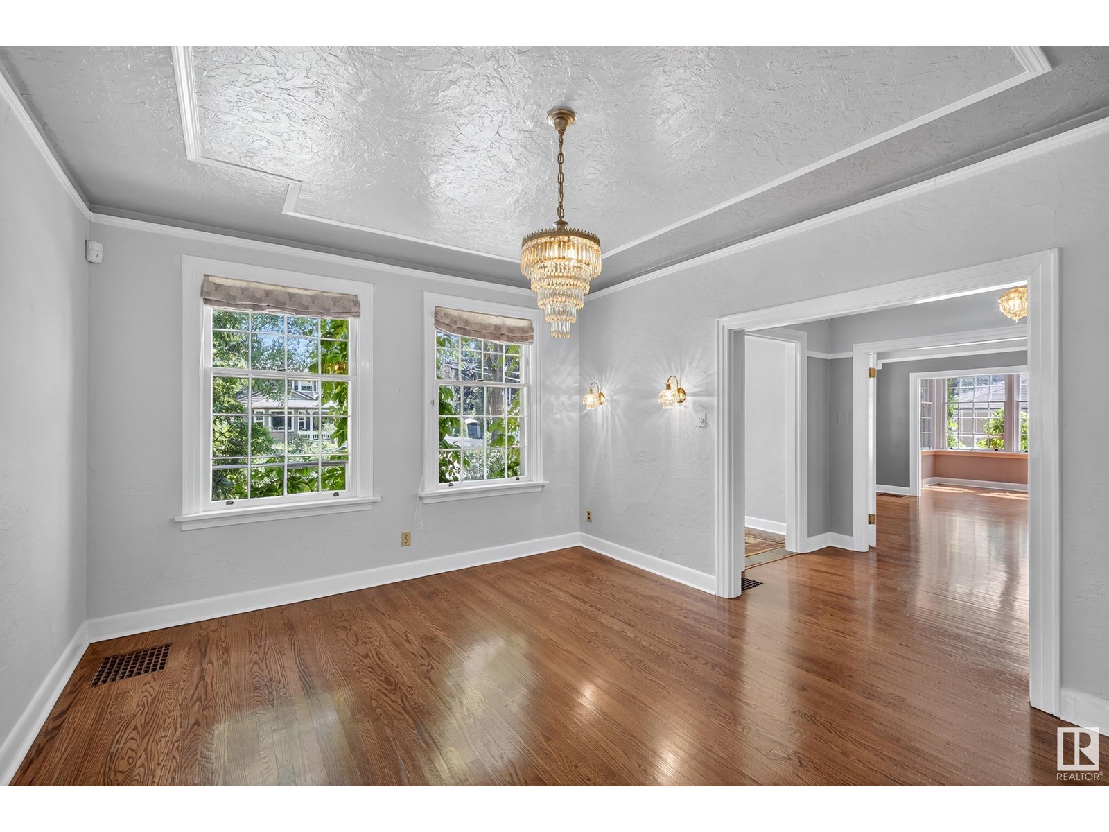 Property at 10416 GLENORA CR NW image 5
