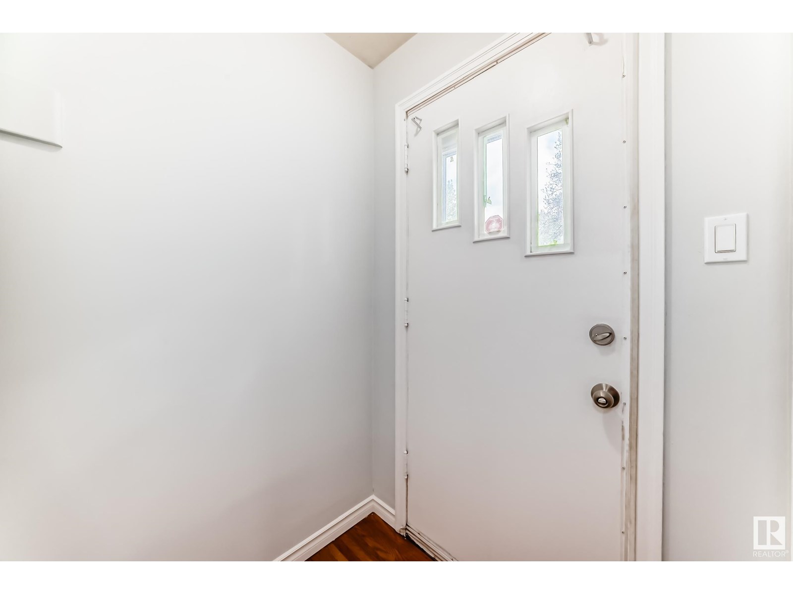 Property at 13003 Sherbrooke AV NW image 2