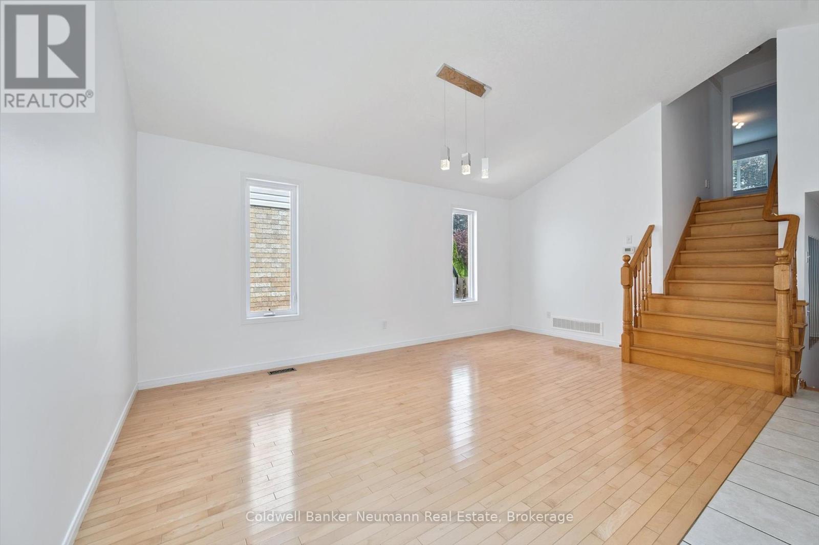97 Wilton Road, Guelph, Ontario  N1E 7L8 - Photo 15 - X12290723