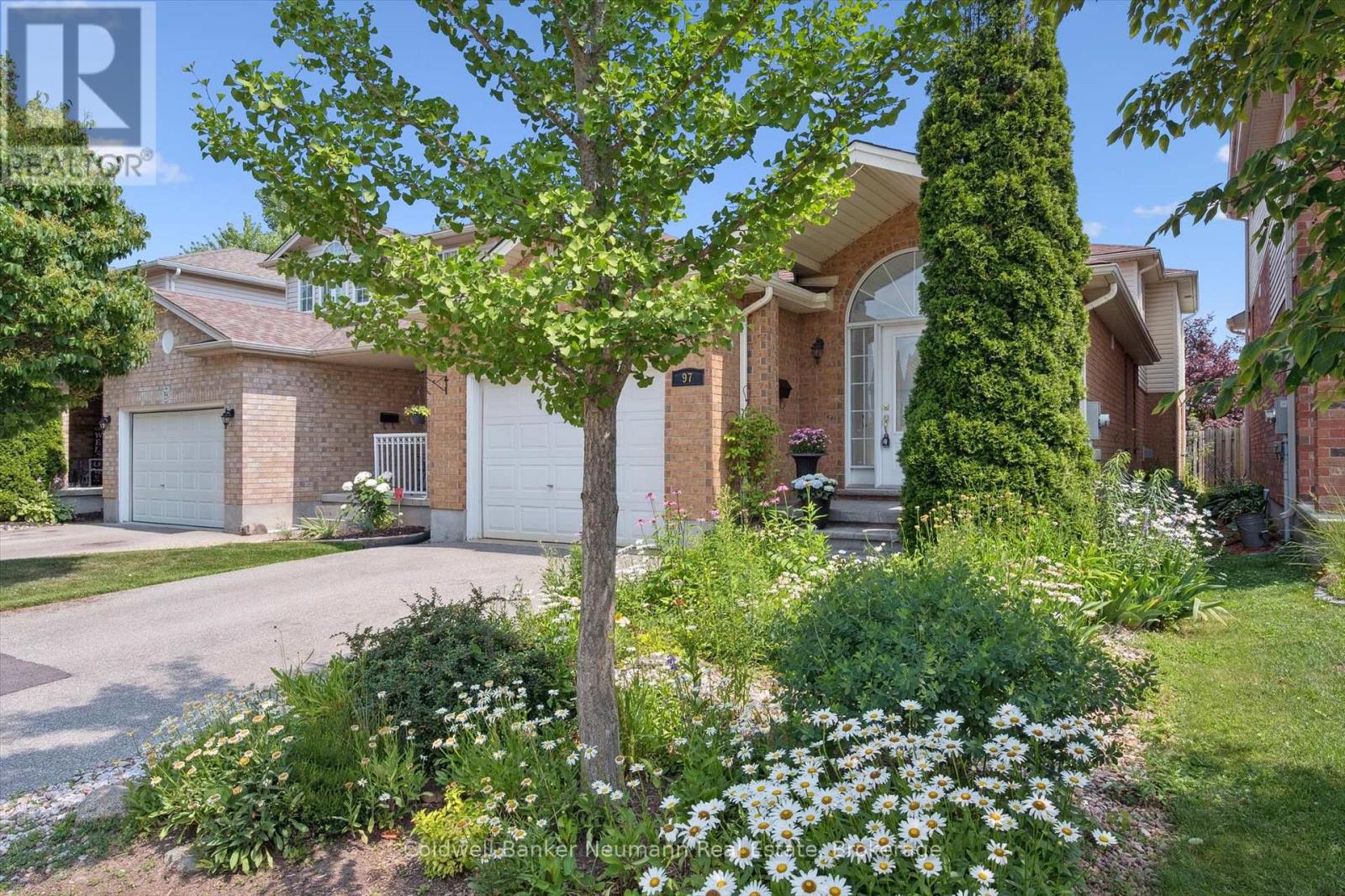 97 Wilton Road, Guelph, Ontario  N1E 7L8 - Photo 35 - X12290723