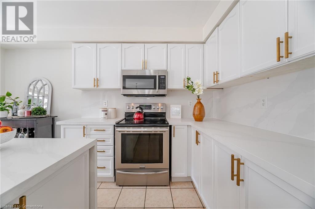 Property at 1111 HEPBURN Road image 3