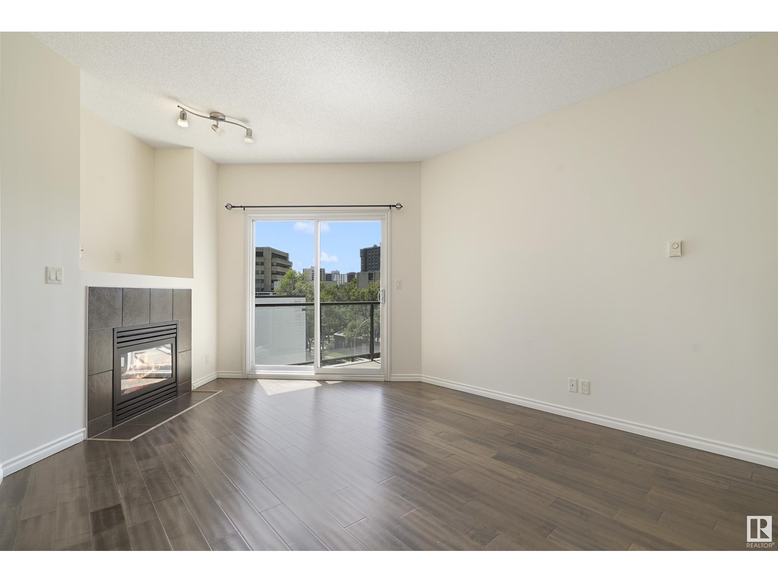 #414 10235 112 St Nw, Edmonton, Alberta  T5K 1M7 - Photo 15 - E4448207
