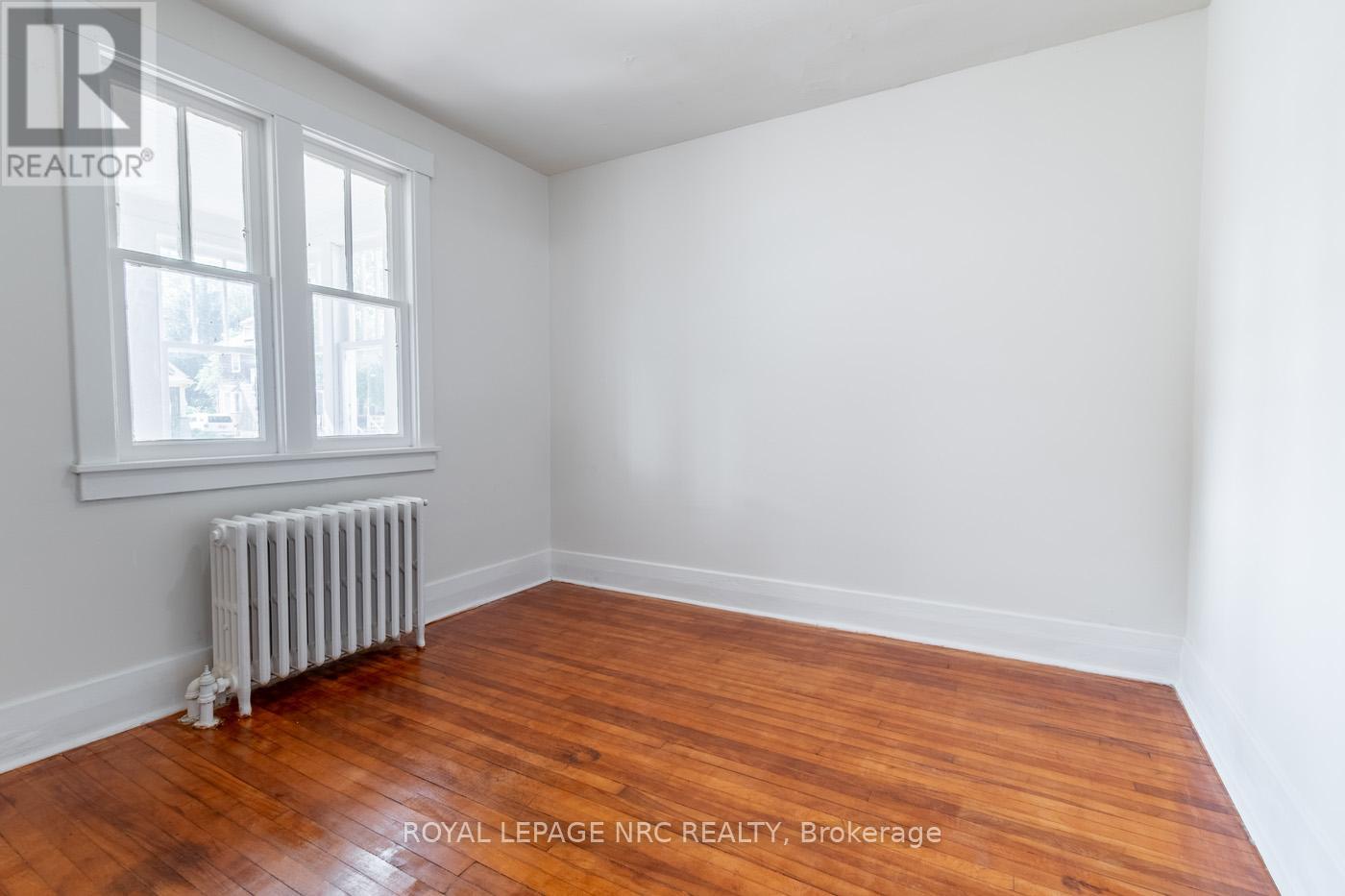 29 Erie Street, Port Colborne (Main Street), Ontario  L3K 4L8 - Photo 11 - X12290651