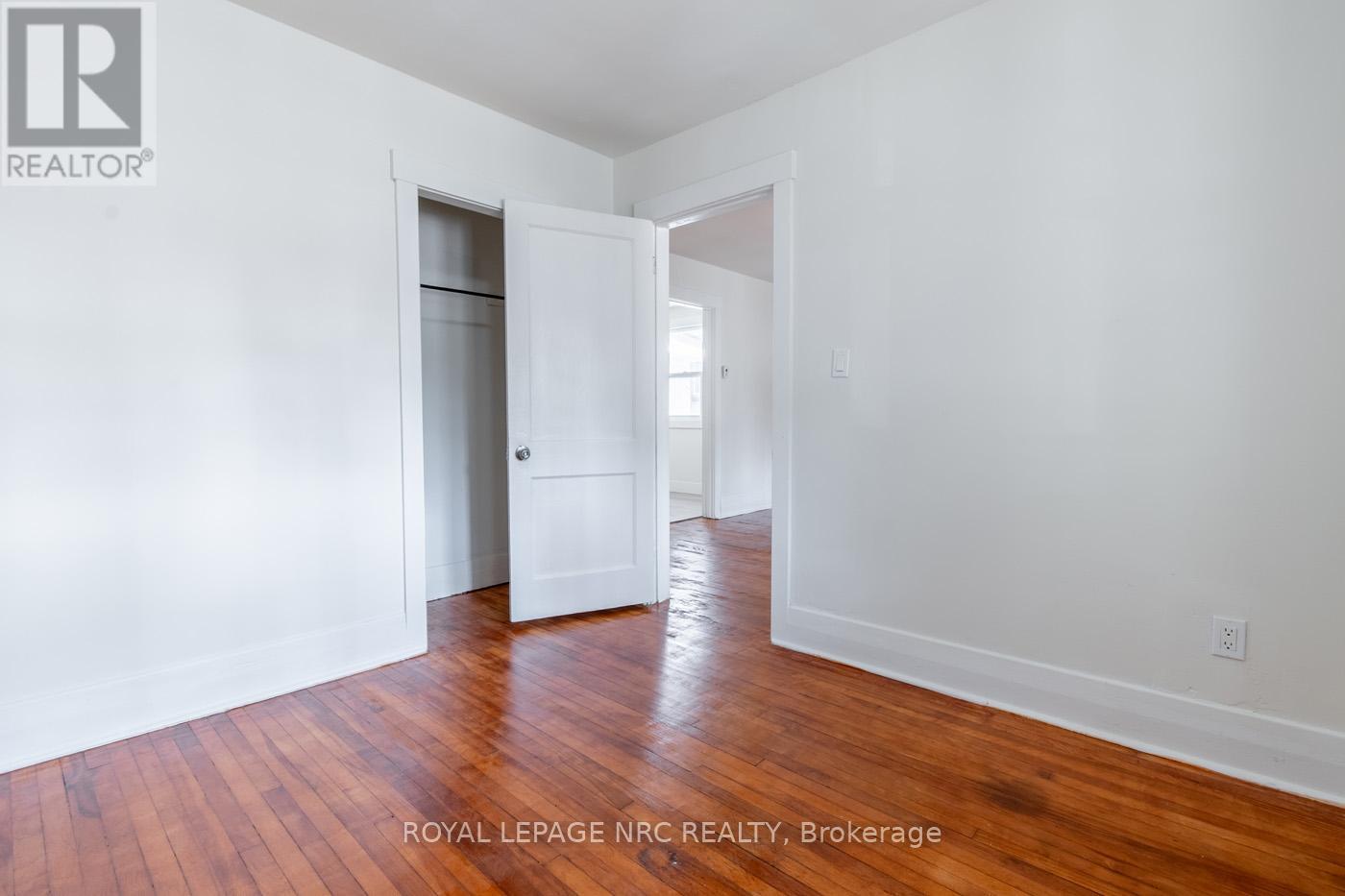 29 Erie Street, Port Colborne (Main Street), Ontario  L3K 4L8 - Photo 12 - X12290651