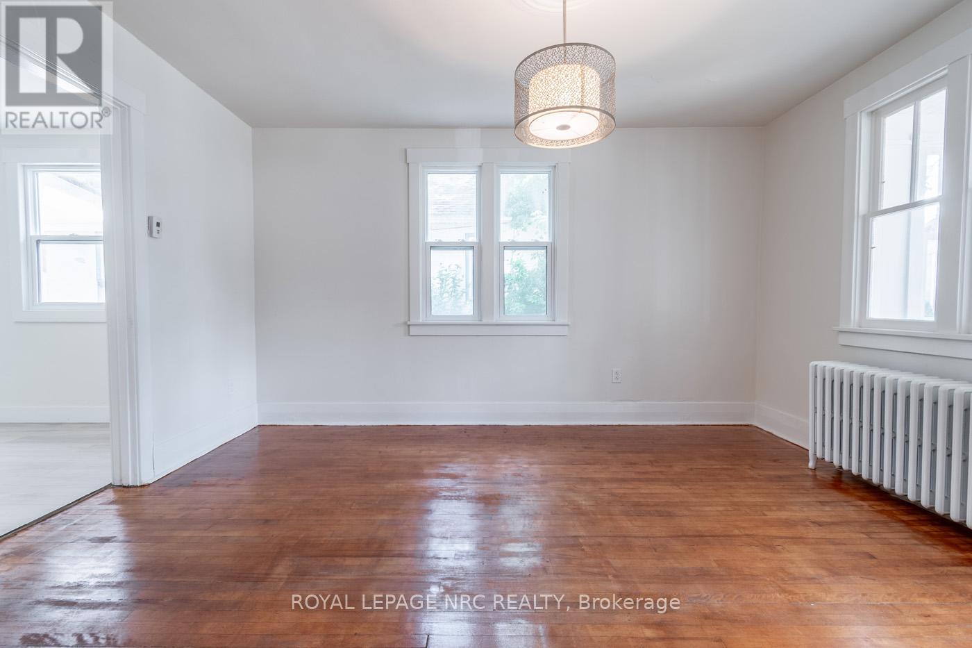 29 Erie Street, Port Colborne (Main Street), Ontario  L3K 4L8 - Photo 14 - X12290651