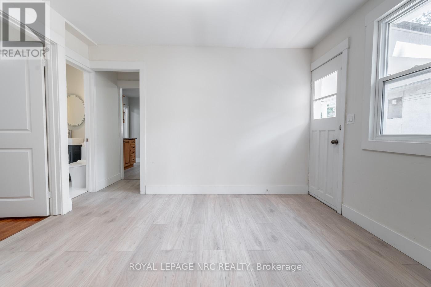 29 Erie Street, Port Colborne (Main Street), Ontario  L3K 4L8 - Photo 15 - X12290651