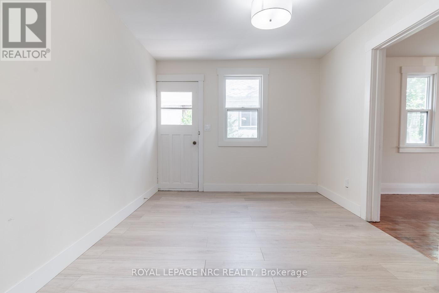 29 Erie Street, Port Colborne (Main Street), Ontario  L3K 4L8 - Photo 16 - X12290651