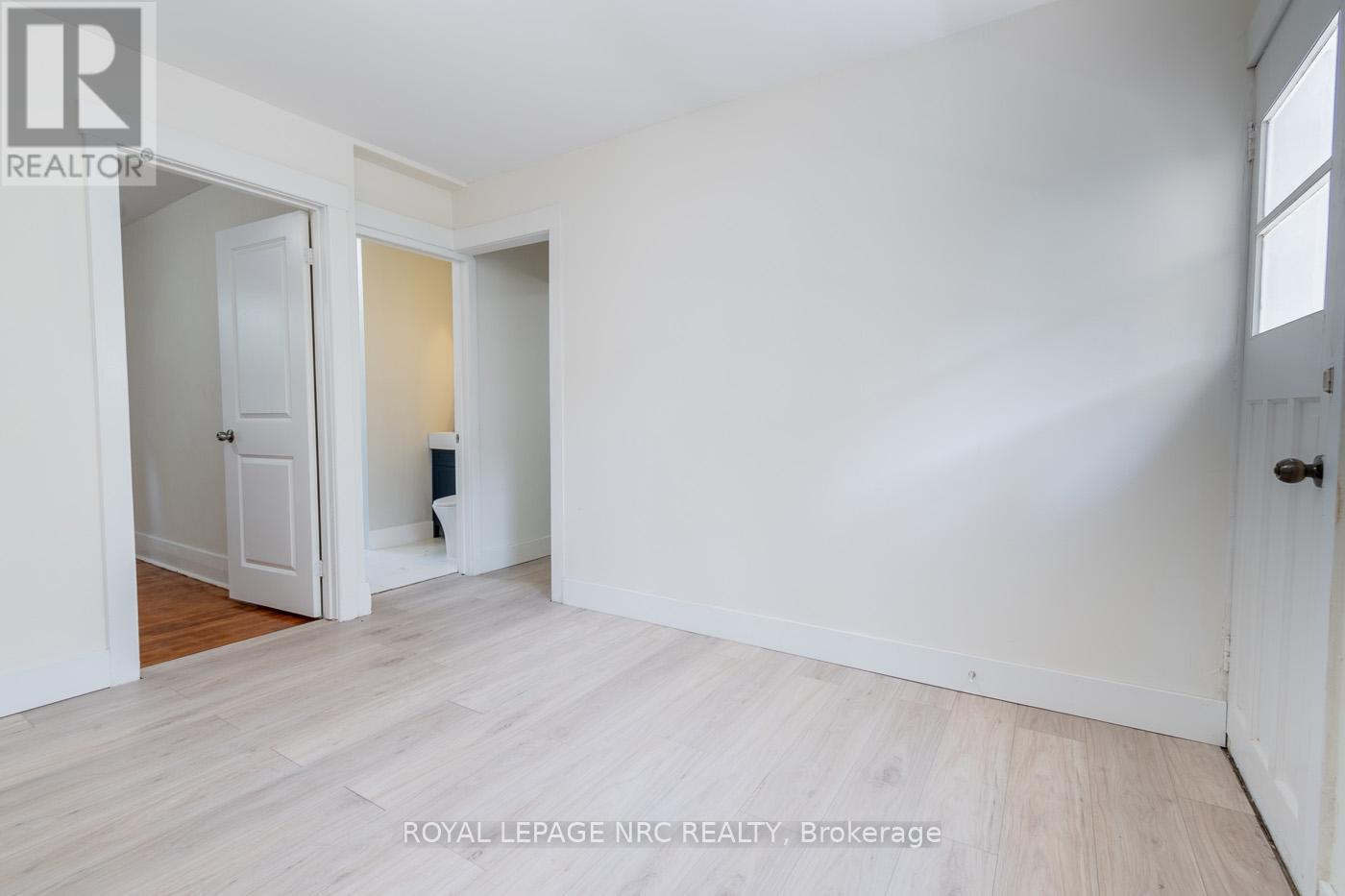 29 Erie Street, Port Colborne (Main Street), Ontario  L3K 4L8 - Photo 18 - X12290651