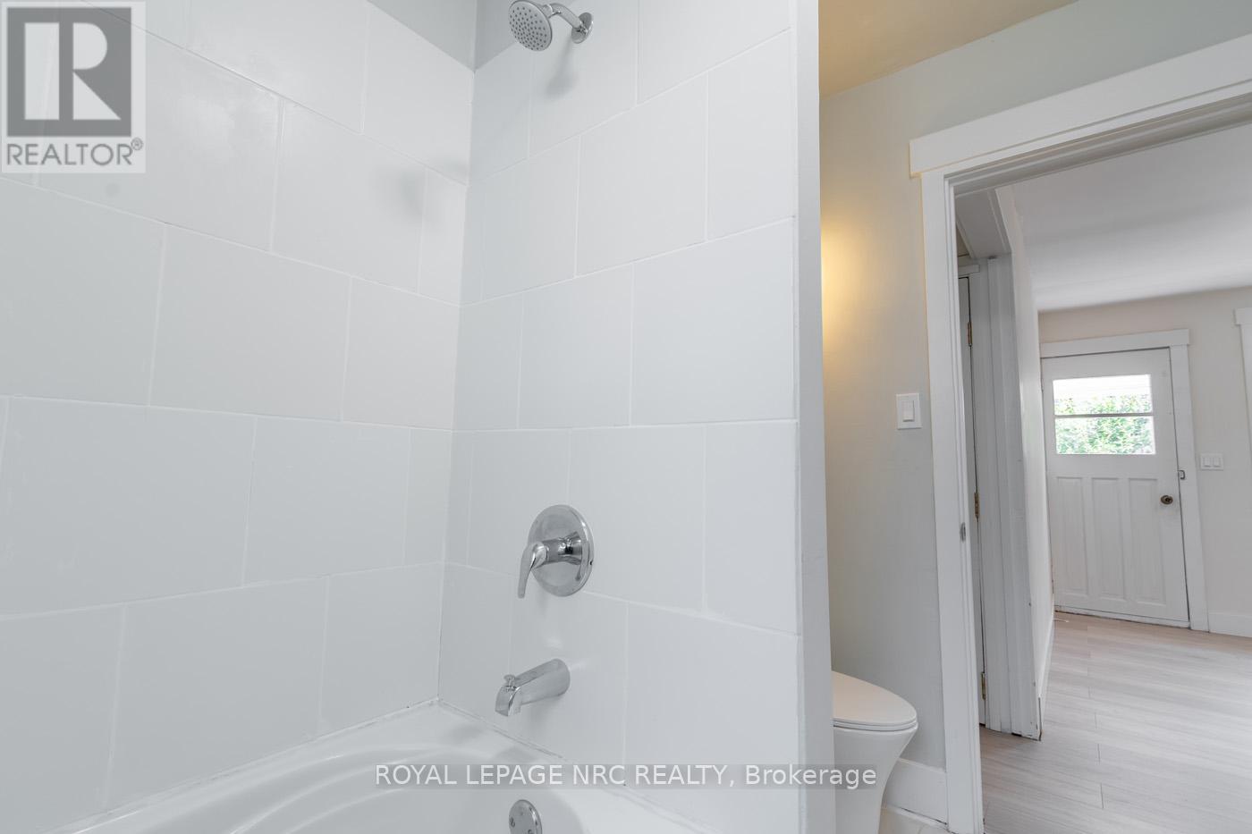 29 Erie Street, Port Colborne (Main Street), Ontario  L3K 4L8 - Photo 21 - X12290651