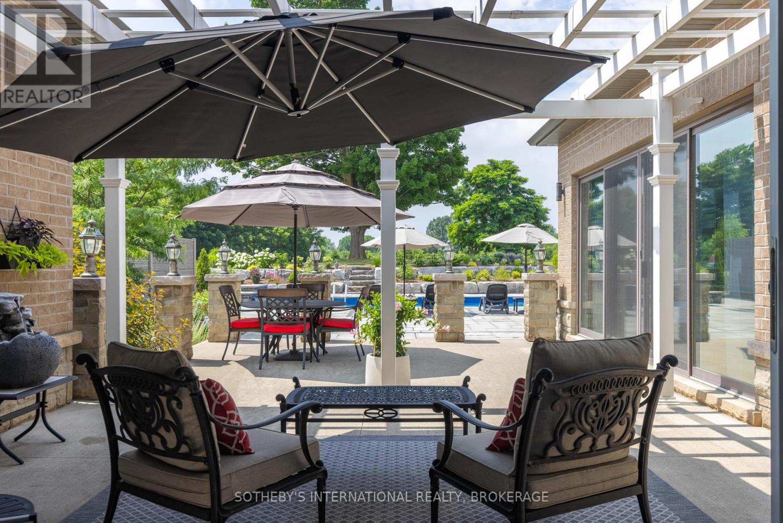 51 Tews Lane, Hamilton, Ontario  L9H 7N4 - Photo 45 - X12290719