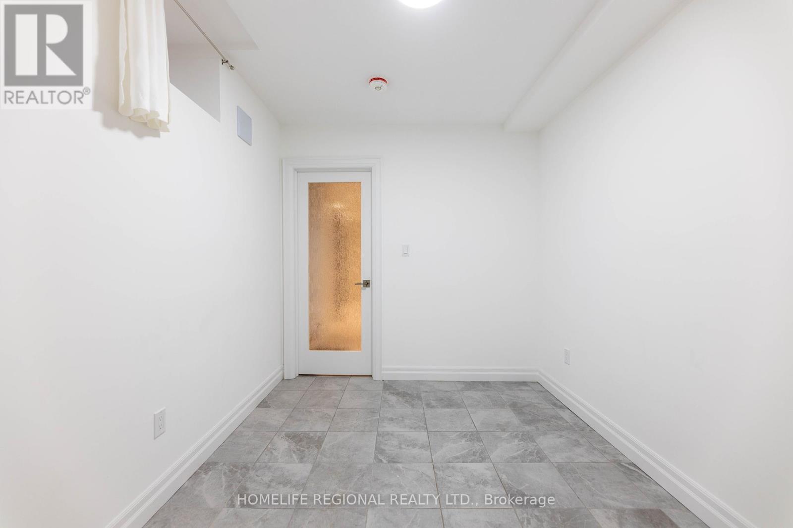 Lower Level - 244 Roxton Road, Toronto, Ontario  M6G 3P9 - Photo 12 - C12290480