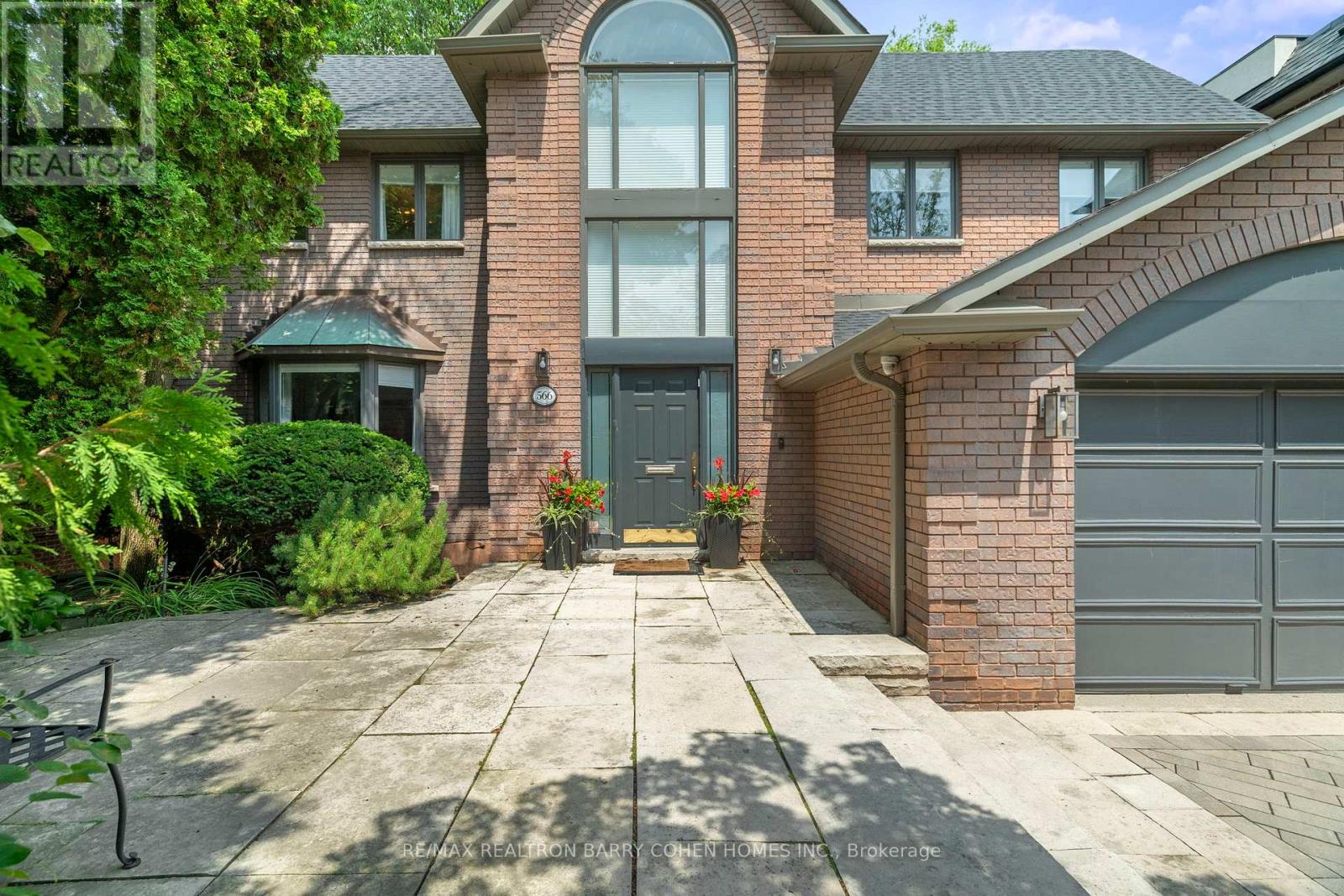 Property at 566 CASTLEFIELD AVENUE image 2