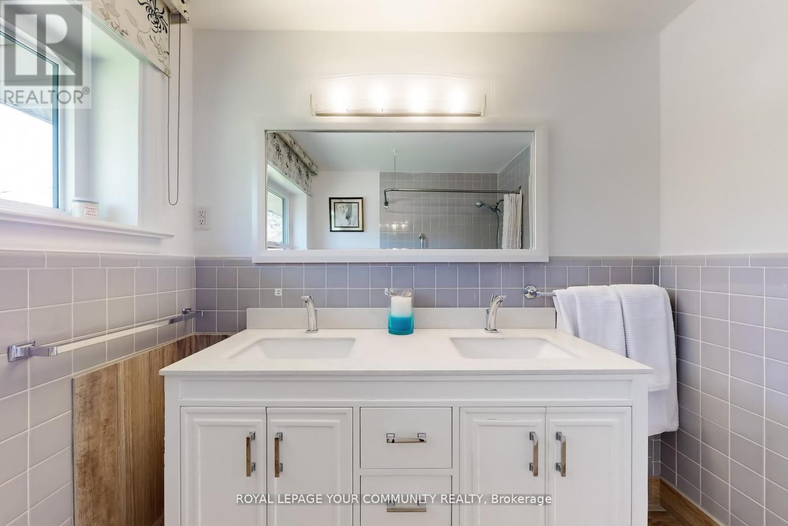 118 Betty Ann Drive, Toronto, Ontario  M2N 1X4 - Photo 34 - C12290570