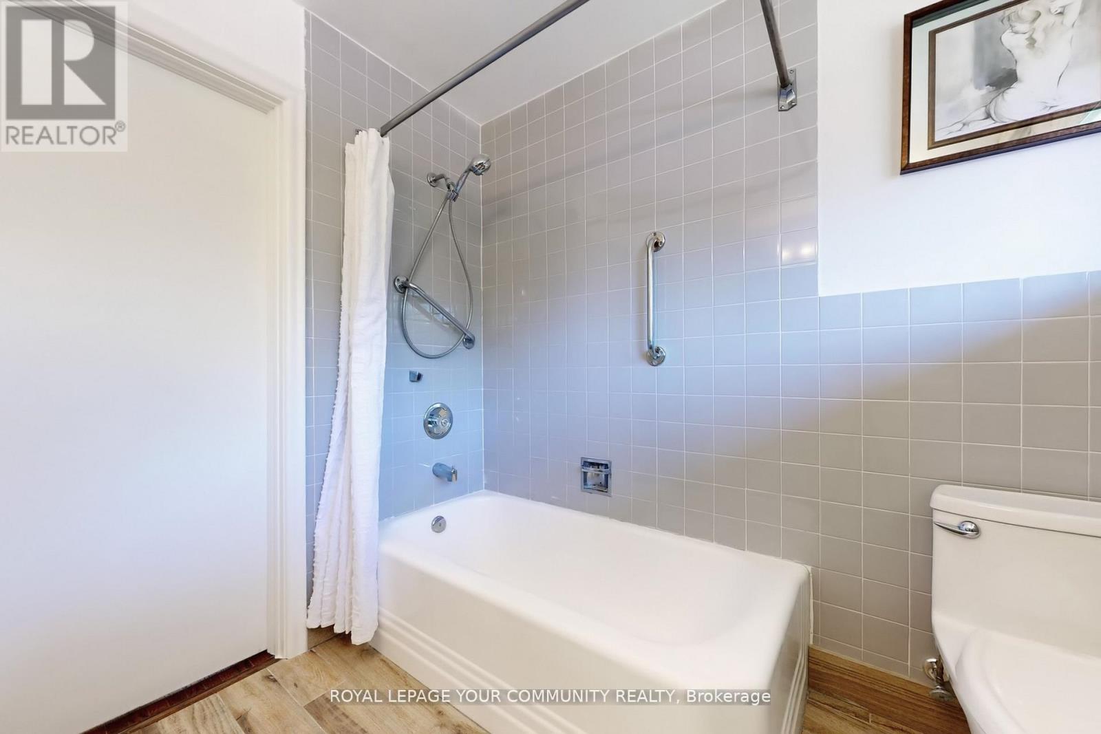 118 Betty Ann Drive, Toronto, Ontario  M2N 1X4 - Photo 35 - C12290570