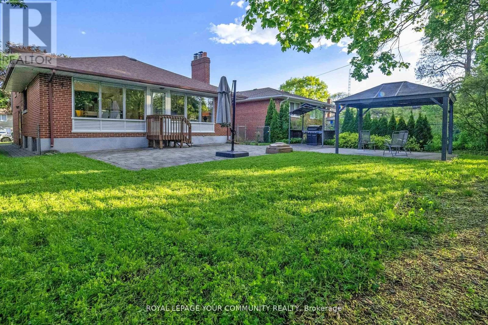 118 Betty Ann Drive, Toronto, Ontario  M2N 1X4 - Photo 38 - C12290570