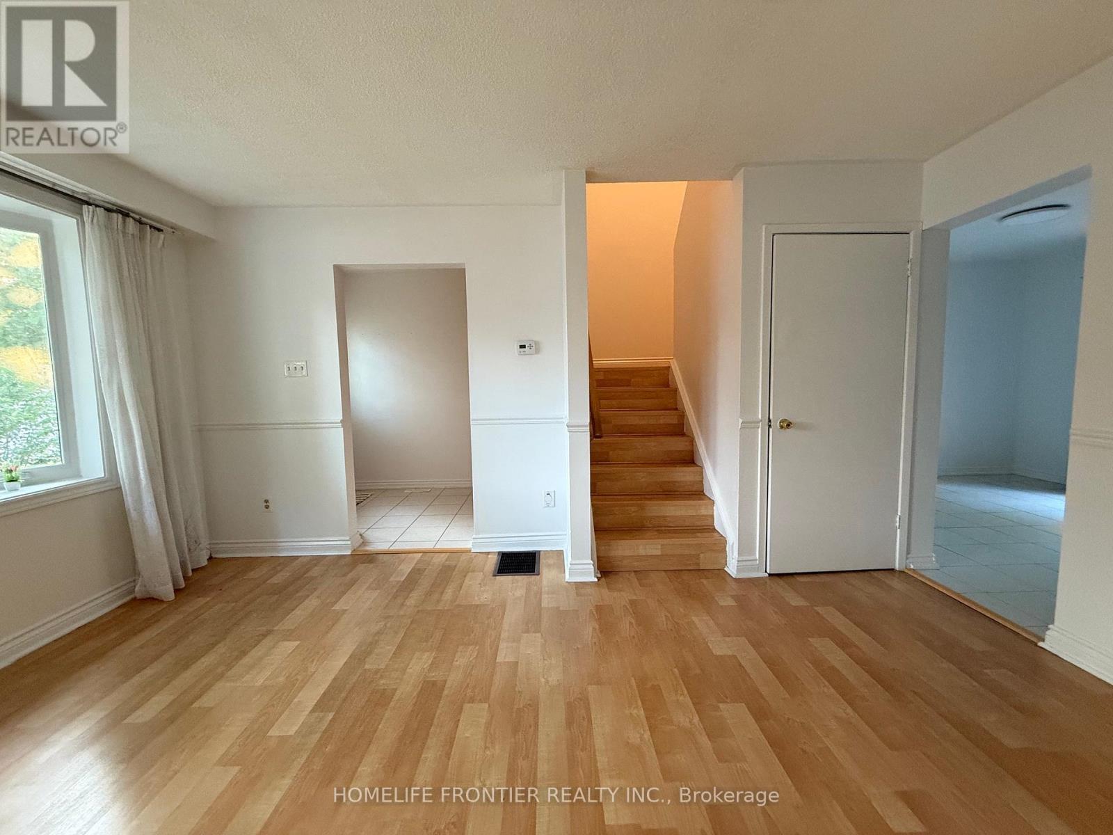 Property at 154 FRESHMEADOW DRIVE image 4