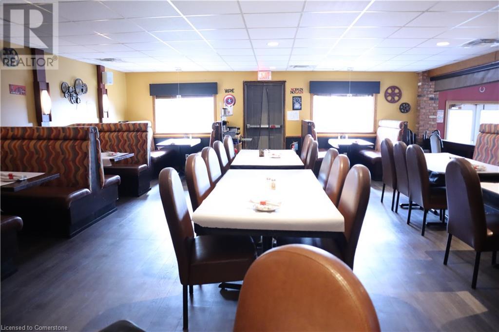 1882 Garrison Road, Fort Erie, Ontario  L2A 5M4 - Photo 4 - 40752223