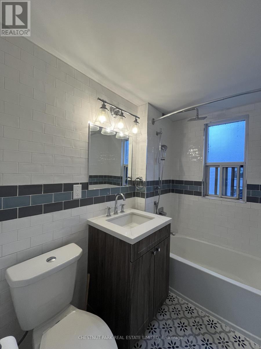 Upper - 5 Kingswood Road, Toronto, Ontario M4E 3N4 - Photo 10 - E12290479