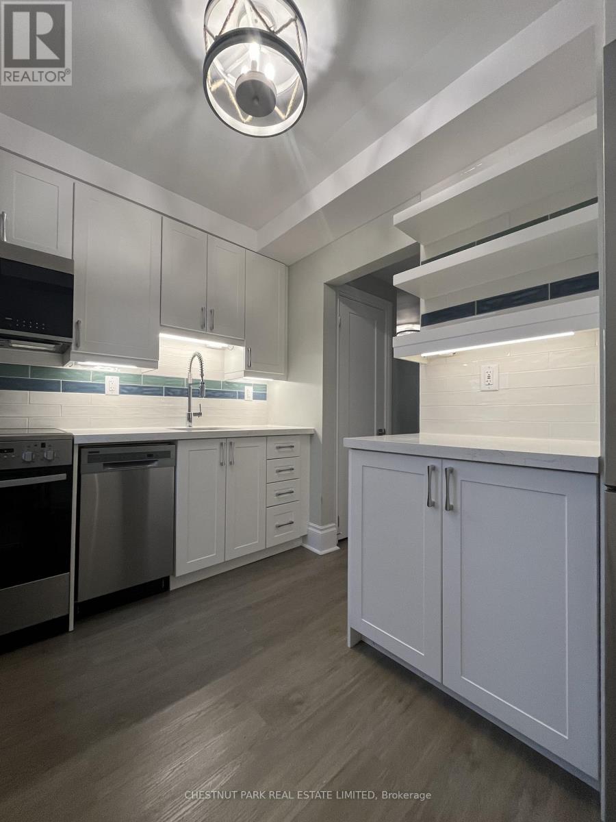 Upper - 5 Kingswood Road, Toronto, Ontario M4E 3N4 - Photo 16 - E12290479