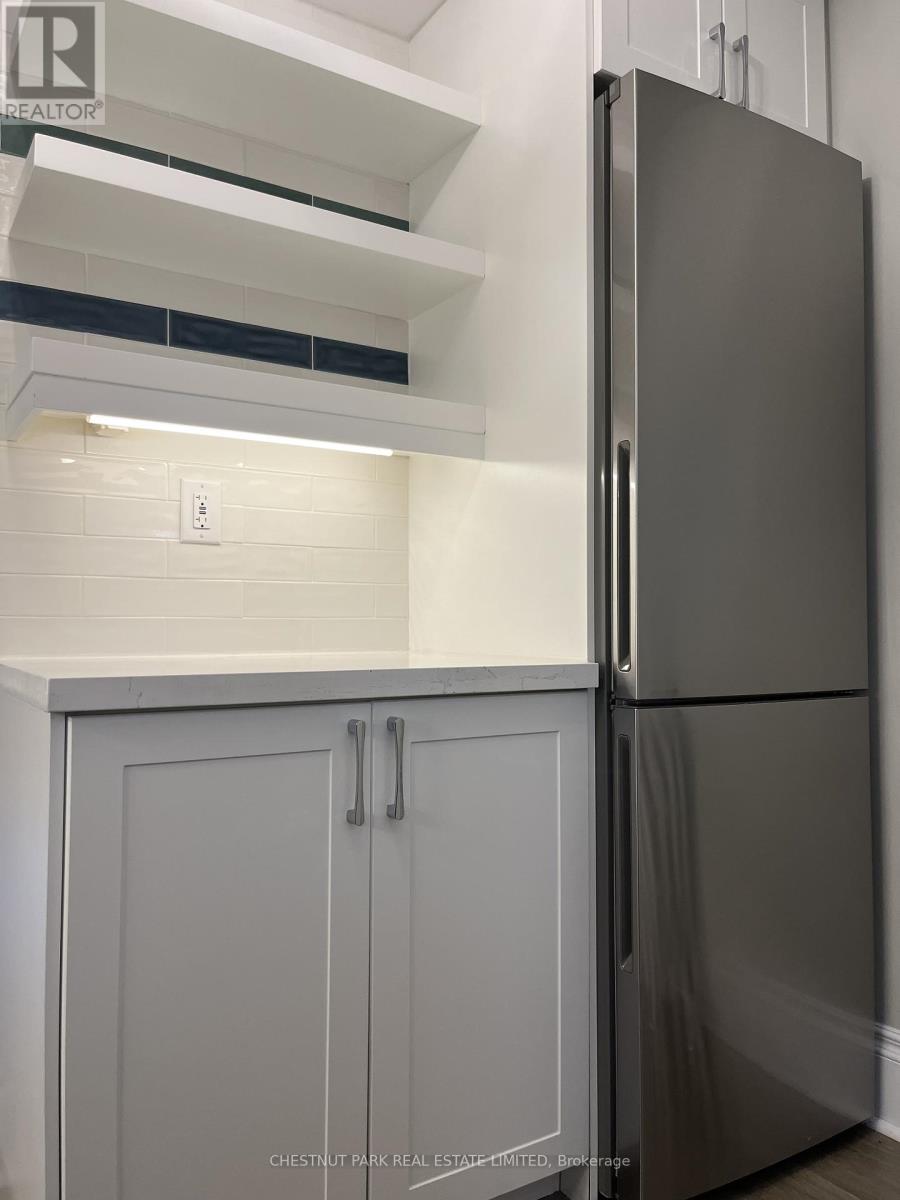 Upper - 5 Kingswood Road, Toronto, Ontario M4E 3N4 - Photo 20 - E12290479