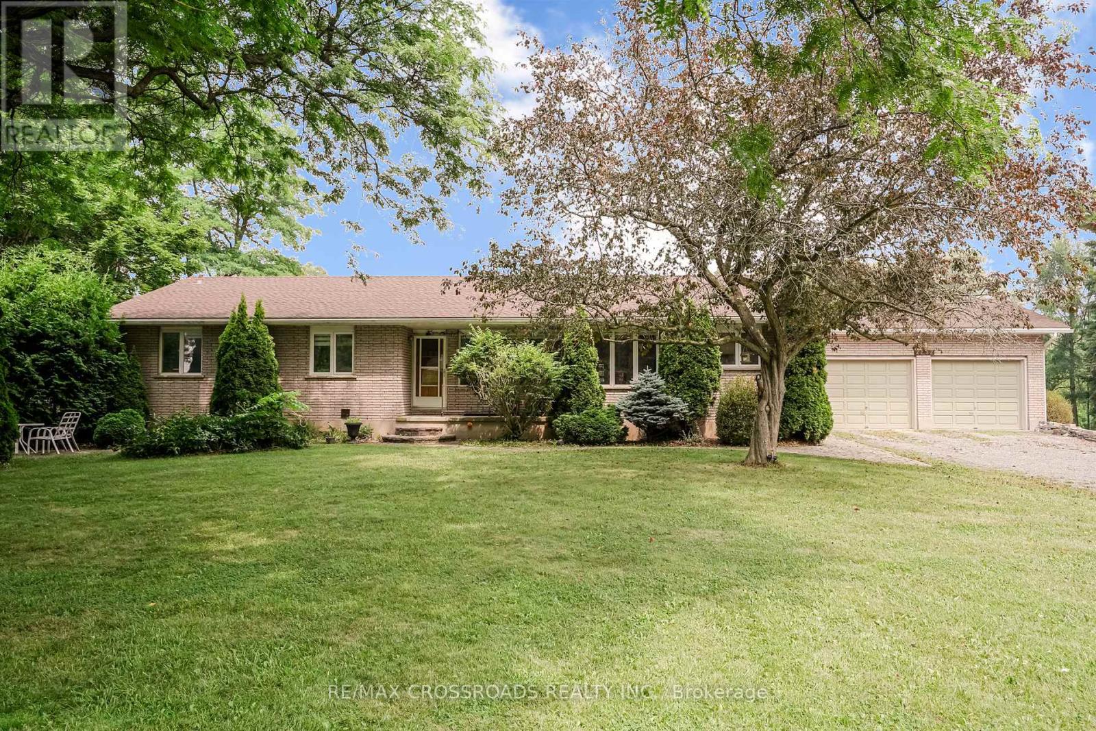 Property at 2292 BASELINE ROAD W image 3