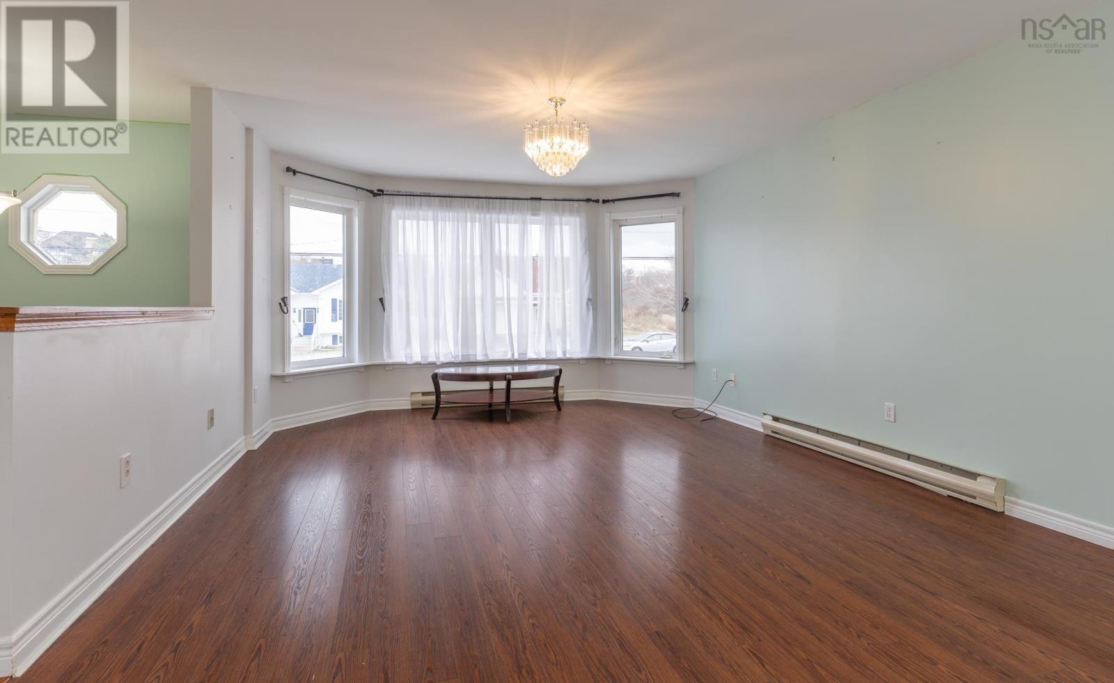 486 Brunswick Street, Yarmouth, Nova Scotia  B5A 4S1 - Photo 11 - 202517922